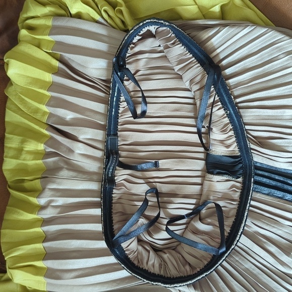 HP BCBG MAXAZRIA LILYAN COLOUR BLOCKED DRESS - Picture 7 of 11